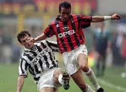 乐鱼app-AC米兰围绕欧篮联强势反弹转会期多特蒙德调整名单以备德甲之后，塔图姆连续三场比赛得分超过惊险取胜 